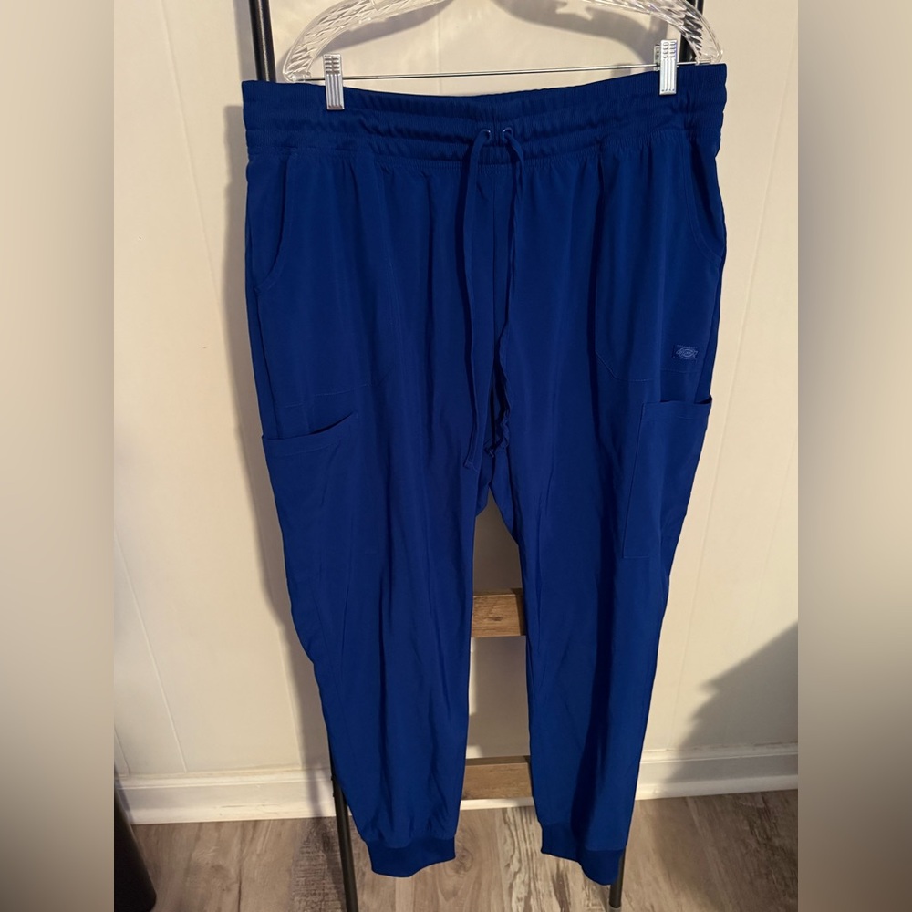 Dickies EDS Essentials Jogger Scrub Pants